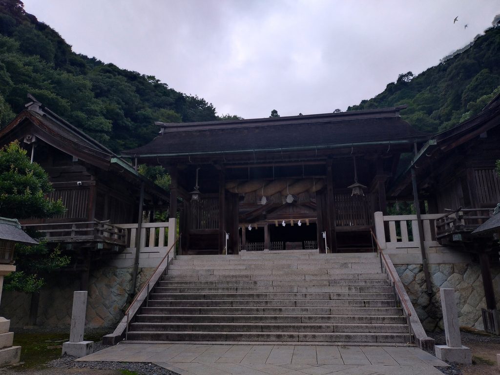 事代主神の総本宮、美保神社の神門